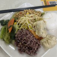   at Hóng Shàn SùShí 弘善素食 in Guangzhou