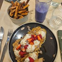 Les pancakes 🥰 at Roots Cafe in Chambery