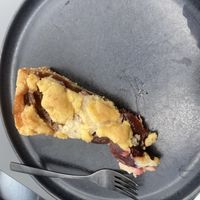 Streusel“Klecks“; dieses Stück verdient den Namen auf jeden Fall nicht   at Die Kaffeerei in Hamburg