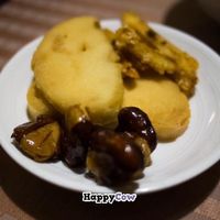 A few of the cold items from the buffet. at LianXin SuCaiGuan in Jingzhou