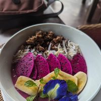 Smoothie bowl at Sakti Dining Room in Mambal