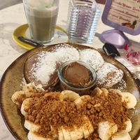 Pancakes met speculoos en banaan at Vanilla Vibes Café in Sittard