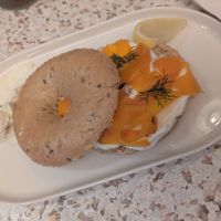 Lax bagel at neon in Muenster