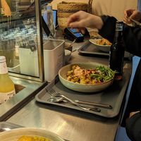 Cafeteria style checkout at SpoonFood in Vienna