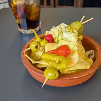 Vermut y gilda con voquerones at Doxa in Madrid
