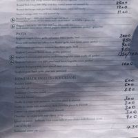 Vegan main dishes at YACHENDO in Amorgos