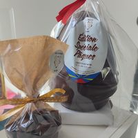 Oeuf en chocolat de Pâques at The Bean to Bar Factory in Saint-pierre