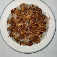 Fideos con tofu, buenisimo y muy buena antencion por parte de la propietaria at Bar Social Laluenga in Huesca