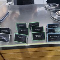 Green and blue = vegan at Gelatario  in Rome