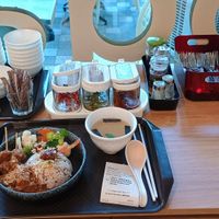 Many free condiments at Nature Cafe - SMU - 自然疏食 in Central Singapore