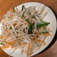 Bean sprouts salad at Banh Xeo Saigon  in Tokyo