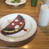 Tofu scramble and smoothies at Cafe Ukrop II in St Petersburg