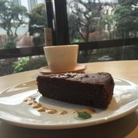 vegan chocolate torte at Cafe Topinambour in Tokyo