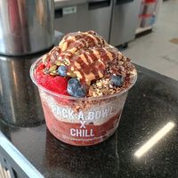 Cacao + chia pudding + PB 🍓🫐🍌🥭 at TRU Bowl Superfood Bar in Chandler