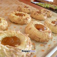 Noruegas de chabacano, cubiertas con coco. Exclusivas de 9ó6. at 9 ó 6 Comida Vegana. in Puebla