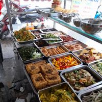 Pre cooked foods at Diệu Anh in Ho Chi Minh City