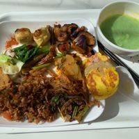 Assorted stir fry veggies and soup at Jiahe Vegetarian Restaurant - Yintun Rd - 嘉禾素食 - 银屯路店 in Qujing