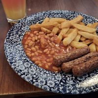 Afternoon deal: Vegan sausage, chips and beans 🇬🇧, with a soft drink included at The Crosse Keys - JD Wetherspoon in London