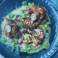 Coliflor fermentada con hummus   at Antiguo Sueño Restorán in San Jose De Maipo