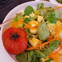 Ensalada at Taberna Gula in A Guarda