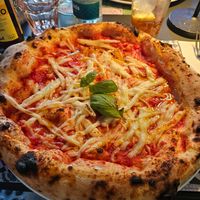 10 euro, Margherita vegan at Assaje - Navigli in Milan