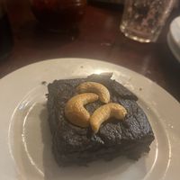 Brownie  at Quan Chay Dam in Hoi An