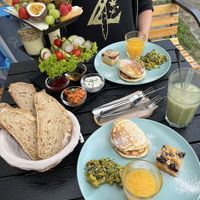 Veganes Frühstück für 2 Personen.   at Oats & Coffee in Stralsund