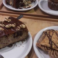 Cakes at W Gruncie Rzeczy in Warsaw