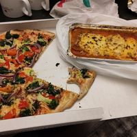 Vegane Gemüsepizza und Lasagne mit Spinat at Pizzeria Corona in Dortmund