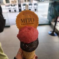 Dark chocolate and raspberry at Gelateria MITO in Sevilla