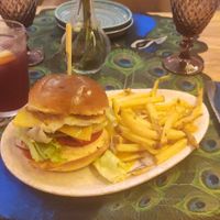 La hamburguesa vegetal at MALQUERER in Sevilla