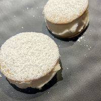 Ricotta e pere  at Arrecrià Bistrot in Naples