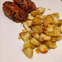 Non-chicken and potatoes at Arrecrià Bistrot in Naples