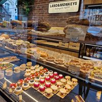  at Land & Monkeys - Montmartre in Paris