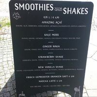 Smoothies and Shakes at p-berg coffee in Berlin