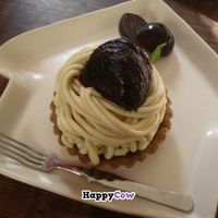 Mont blanc at La Petite Pâtisserie de Mirayné in Tokyo