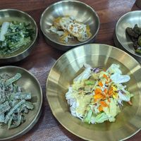 Side dishes at Green Bean Flower - Nogdukkoch - 녹두꽃 in Jeonju