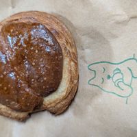 Apple caramel baked treat at URT 유알티 in Seoul