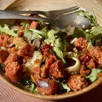 Salade met vegan merguez  at D'eetplosj  in Herne