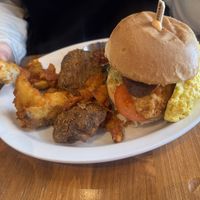 PLANT-BASED FRIED CHICK’N & VEGG SANDWICH  at Beertown  in London