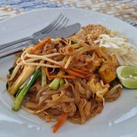 vegetable pad Thai with tofu at Ma Ma Kitchen - นายหญิง in Koh Phi Phi