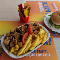 Picado vegan & vegan Hamburger at Snack Bar Picadinho in Calheta