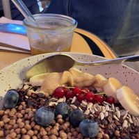 Kakao Porridge mit Iced orange americano at Café Bauchgefühl  in Cologne