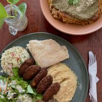 Lasanha de couve flor e menu Palestina   at Rango Vegan in Salvador