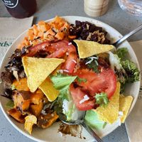 Create your own bowl  at Kaspar Schmauser  in Berlin