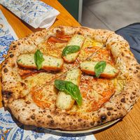 Fiocco vegan, prosciutto Vegan panna vegetale crocchè vegan e formaggio vegan at Impastili in Nola