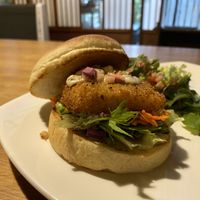 Hamburguesa “pescado" at Organic House Salute in Kyoto