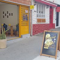 Detalhe da entrada do novo endereço (na rua Artur de Azevedo) at A Esfiha da Cito  in Sao Paulo
