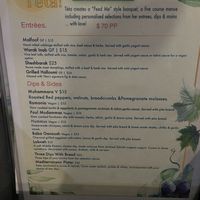 Food menu, vegan options marked  at Dar Tèta in Colac