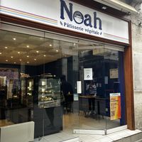   at Noah Pâtisserie Végétale in Tours